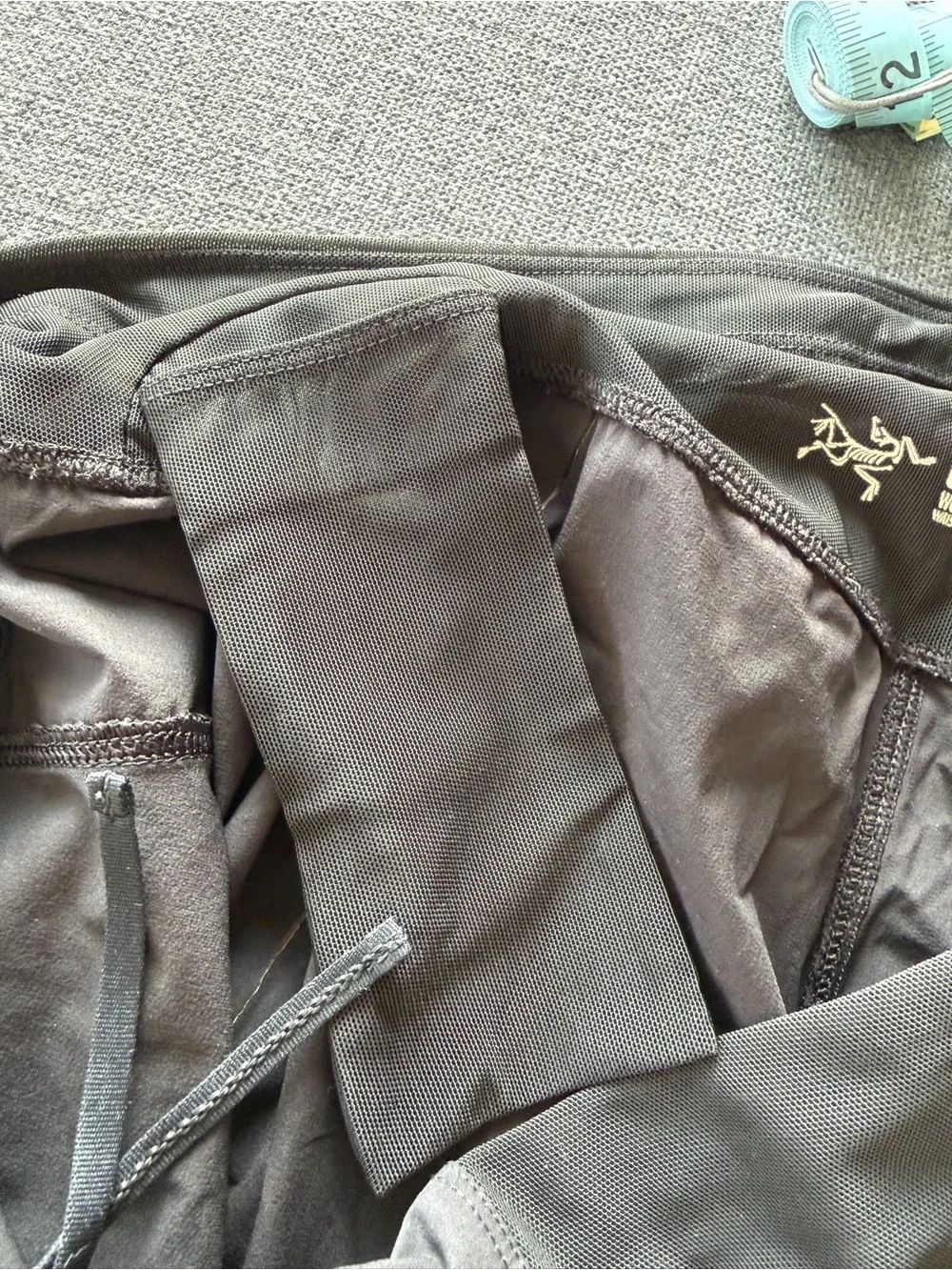 Arc'teryx Cita Shorts Women’s (2017) - Sz S - Picture 8 of 8